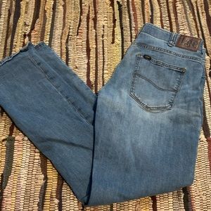 Lee’s Jean